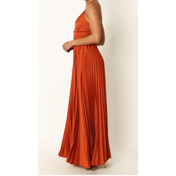 Petal & Pup NAIRA Pleated Maxi Dress Sunset Orange Size 2 - Picture 6 of 9